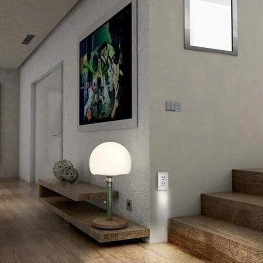 (BUY MORE SAVE MORE) Outlet Wall Plate With Night Lights - No Batteries or Wires