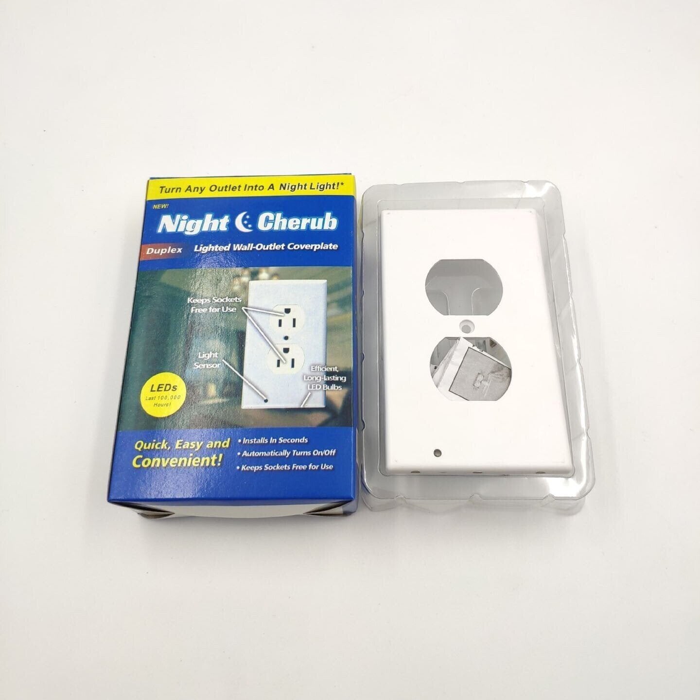 (BUY MORE SAVE MORE) Outlet Wall Plate With Night Lights - No Batteries or Wires