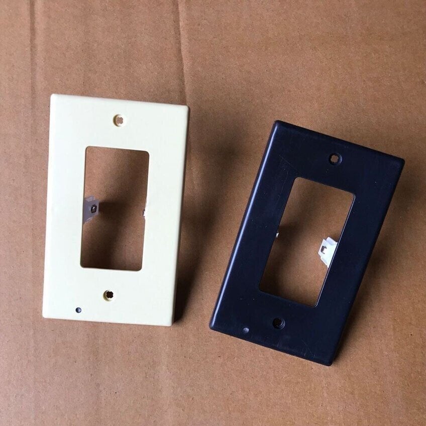 (BUY MORE SAVE MORE) Outlet Wall Plate With Night Lights - No Batteries or Wires