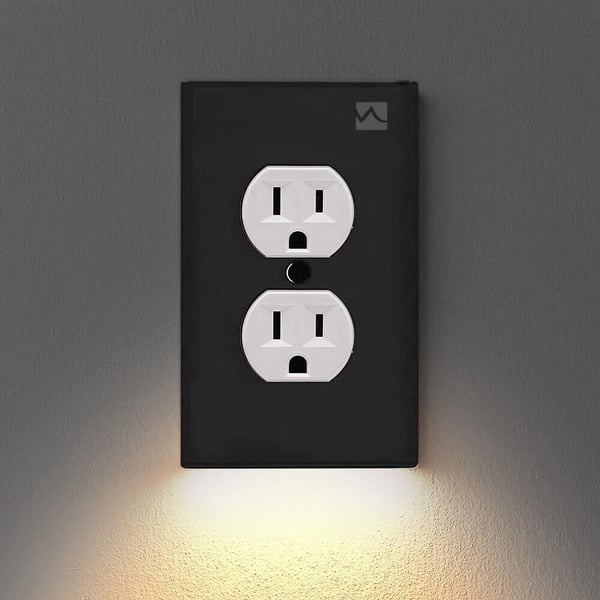 (BUY MORE SAVE MORE) Outlet Wall Plate With Night Lights - No Batteries or Wires